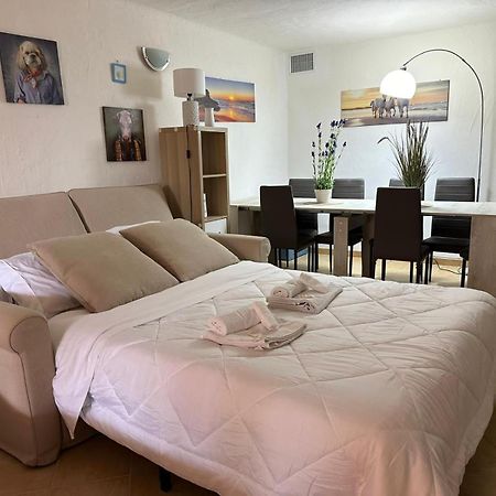 Lightblue-Celeste Central Apartment In Porto Rotondo Eksteriør bilde