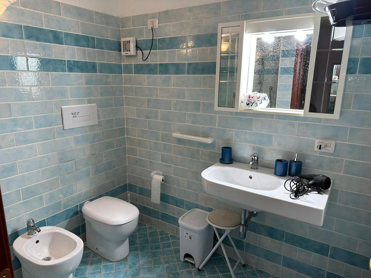 Lightblue-Celeste Central Apartment In Porto Rotondo Eksteriør bilde